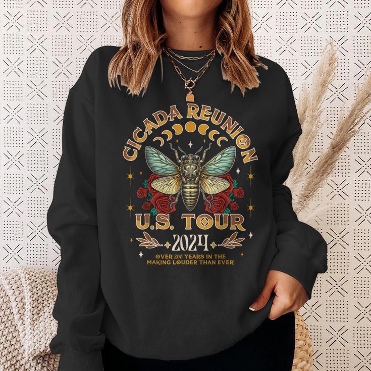 Entomologist Cicada Lover Cicada Reunion Us Tour 2024 Sweatshirt Gifts for Her