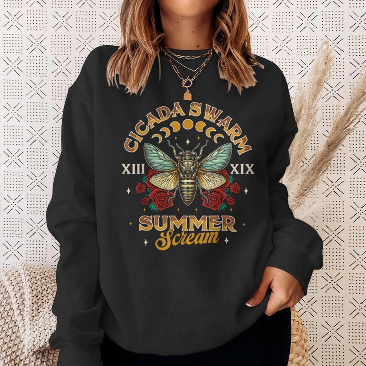 Entomology Cicada Lover 2024 Cicada Swarm Summer Scream Sweatshirt Gifts for Her