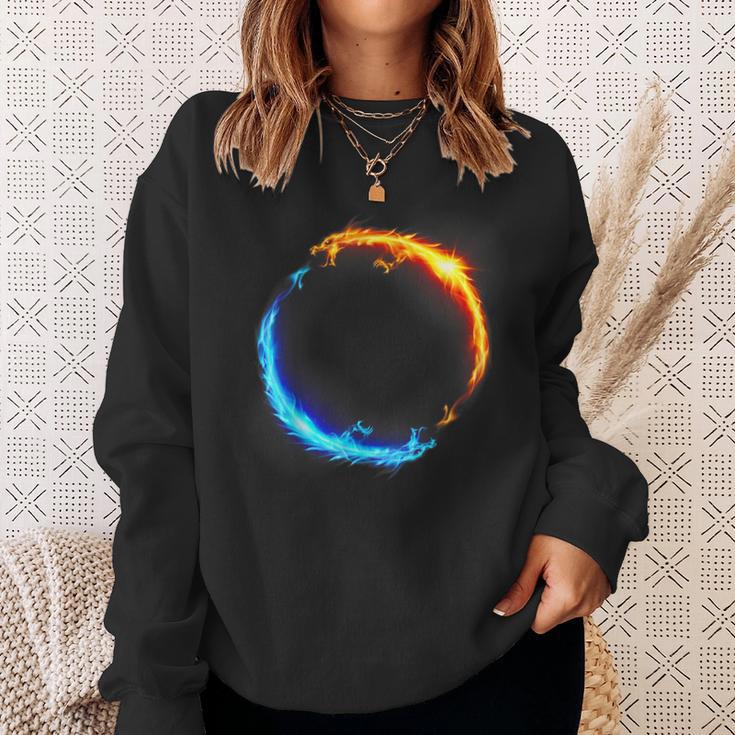 Fire And Ice Duel Dragon Sweatshirt Geschenke für Sie