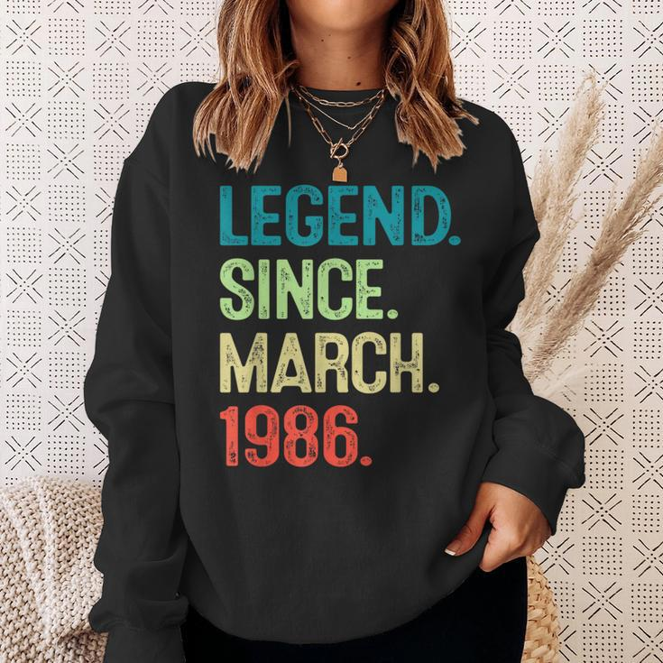 38 Year Old Vintage March 1986 38Th Birthday Sweatshirt Gifts for Her
