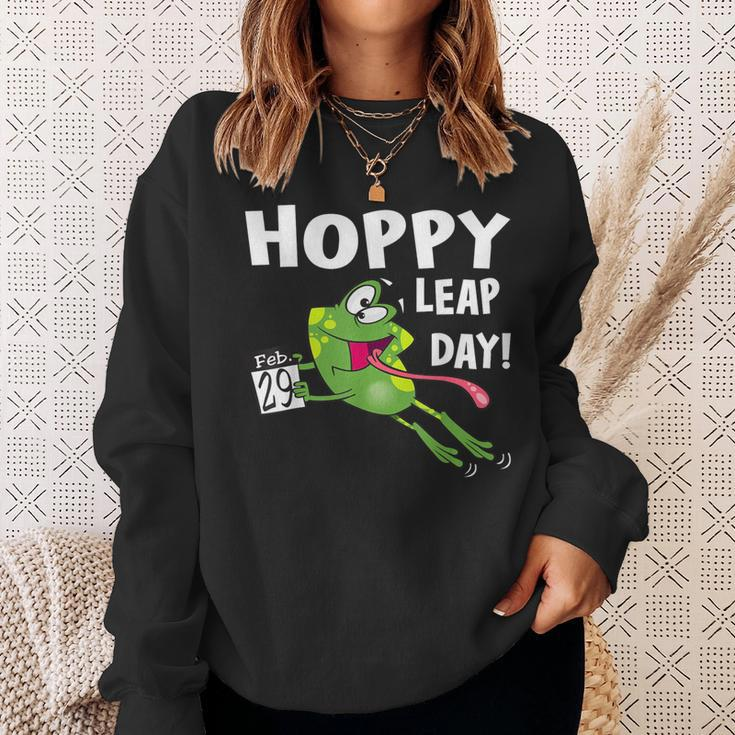 Frog Hoppy Leap Day February 29 Leap Year Birthday Sweatshirt Gifts for Her