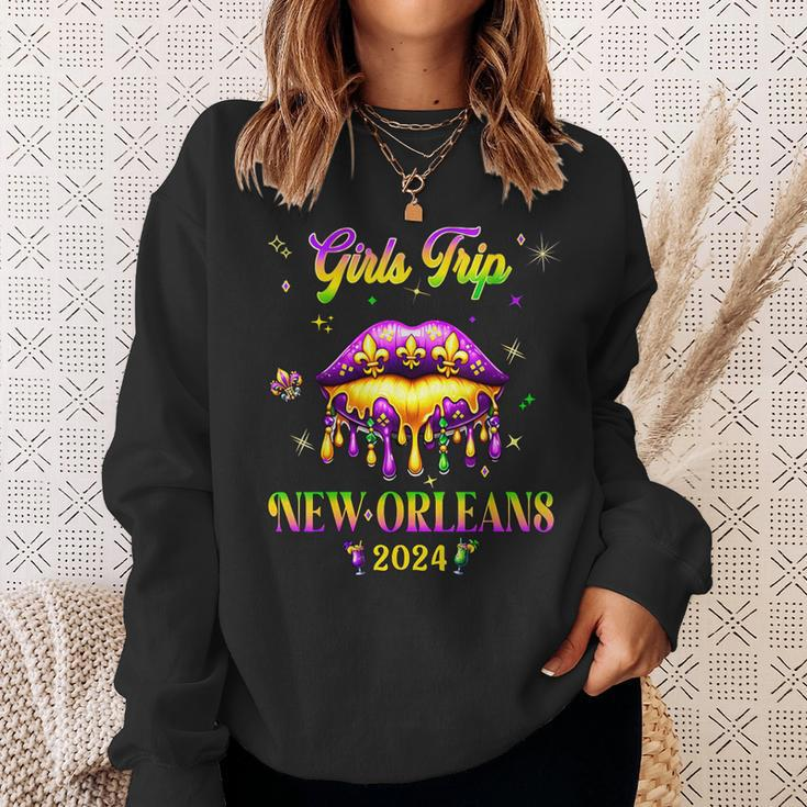Girls's Trip New Orleans 2024 Mardi Gras Mask Friends Sweatshirt Gifts for Her