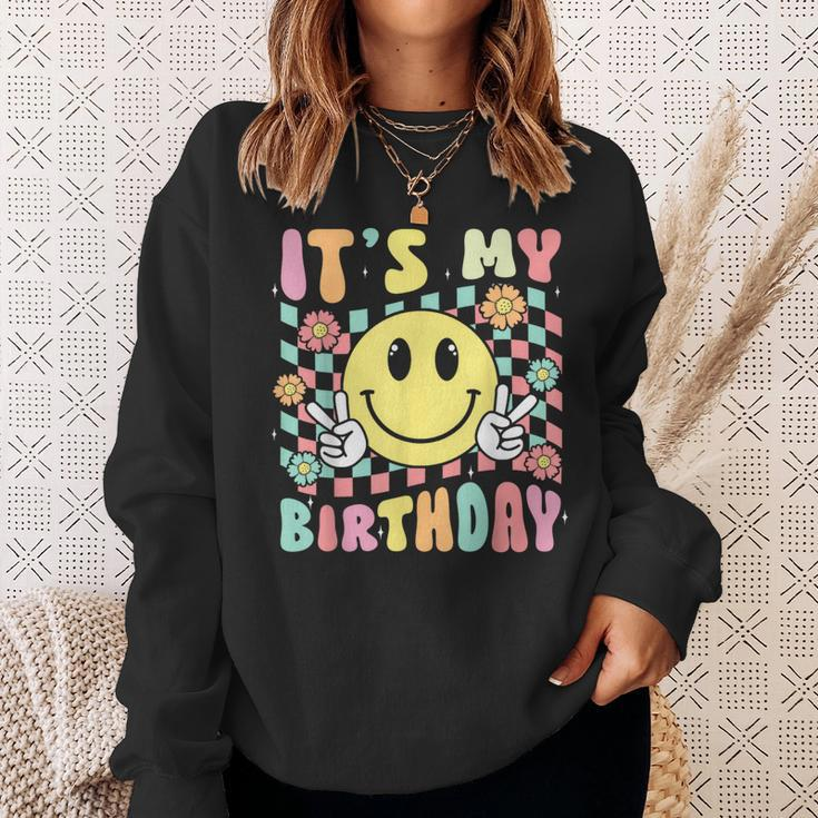 Groovy It's My Birthday Retro Smile Face Bday Party Hippie Sweatshirt Gifts for Her