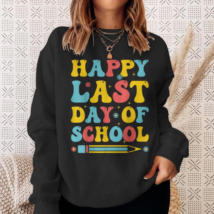 Happy Last Day Of School Summer Vacation Class Dismissed Sweatshirt Gifts for Her