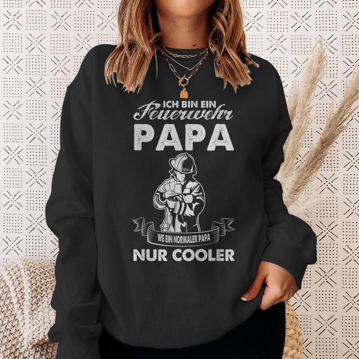 Ich Bin Ein Feuerwehr Papa Wie Ein Normaler Papa Nur German Sweatshirt Geschenke für Sie