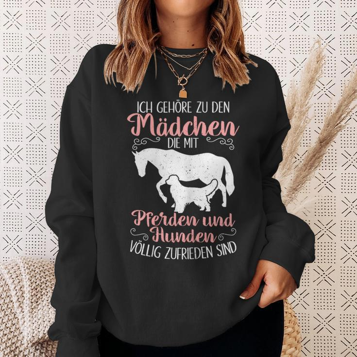 Ich Gehöre zu den Mädchen: Pferdereiten & Hunde Sweatshirt Geschenke für Sie