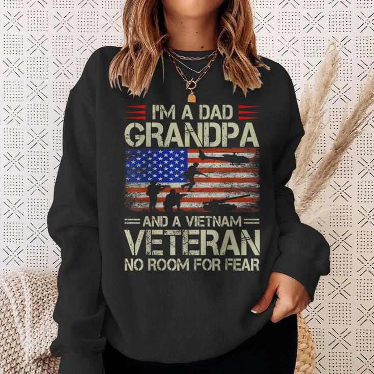 I'm A Dad Grandpa And Vietnam Veteran Us Flag Papa Grandpa Sweatshirt Gifts for Her