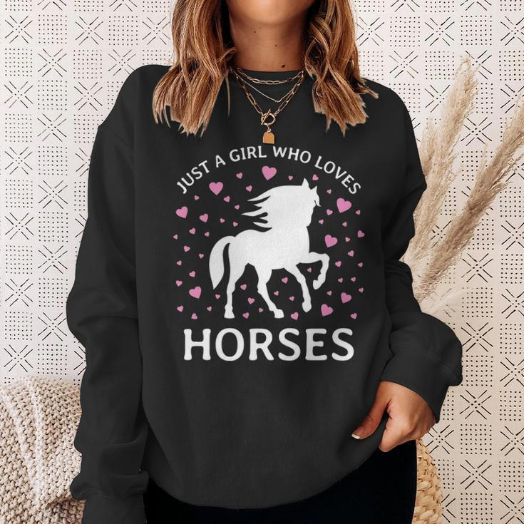 Just A Girl Who Loves Horses Cowgirl Horse Girl Riding Sweatshirt Gifts for Her