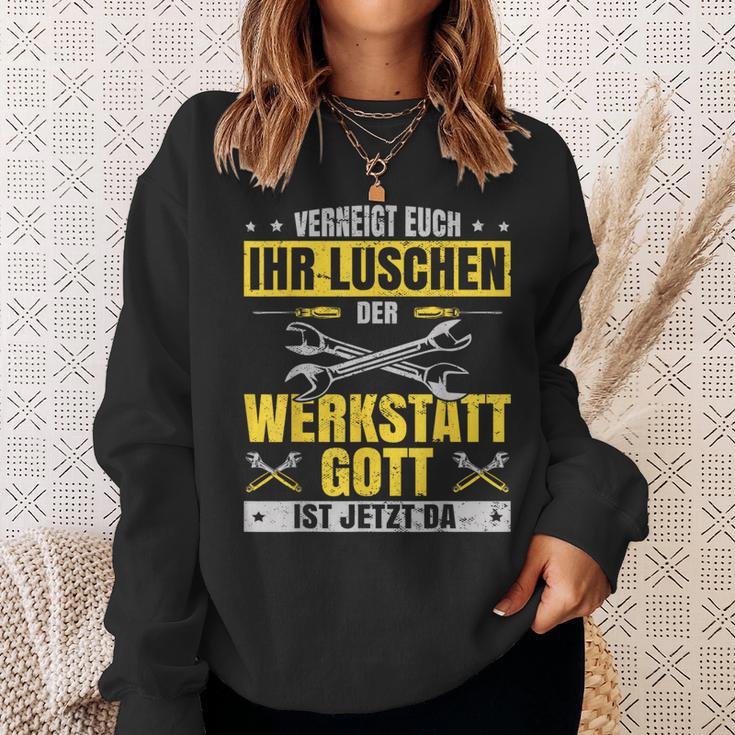 Kfz Mechaniker Werkstattgott Ist Jetzt Da Mechatroniker Sweatshirt Geschenke für Sie