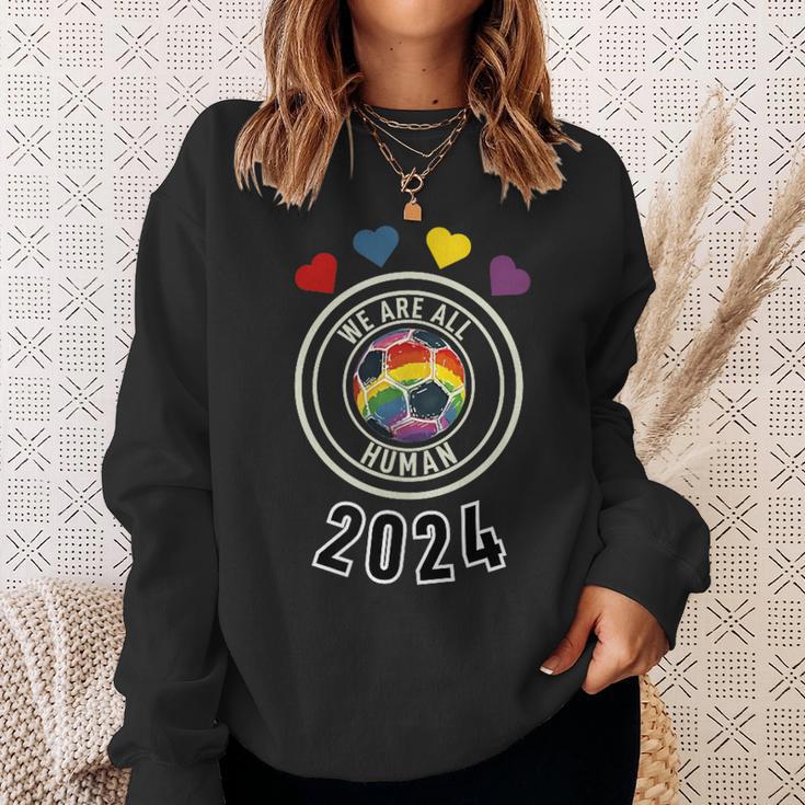 Lgbtq Outfit Fußball Wm Trikot 2024 Pride Regenbogen Fan Sweatshirt Geschenke für Sie