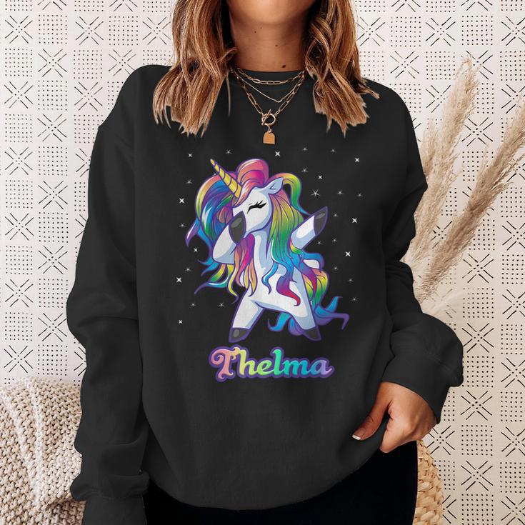 Thelma Name Personalisierbar Regenbogen-Einhorn Tupfen Personalisierbar Sweatshirt Geschenke für Sie