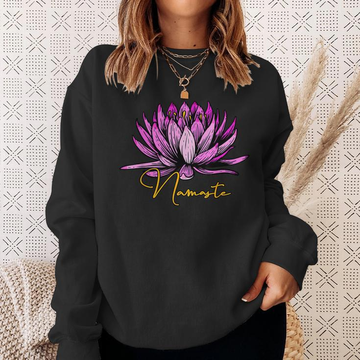 Lotusblüte Namaste Schwarzes Sweatshirt, Entspannendes Yoga-Motiv Tee Geschenke für Sie