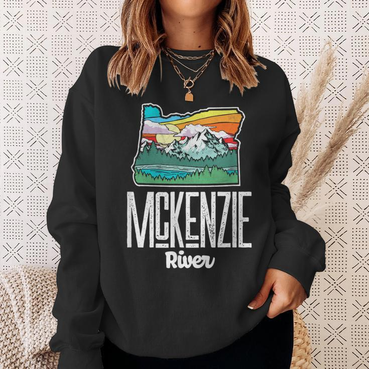 Mckenzie River Vintage Oregon Nature & Outdoors Retro Sweatshirt Gifts for Her