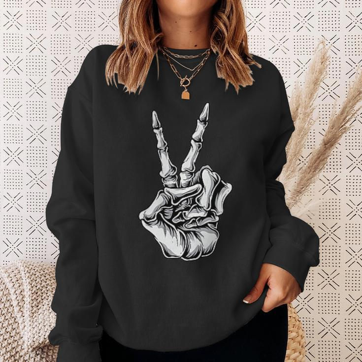 Minimalists Retro Vintage Skeleton Peace Sign Skull Sweatshirt Gifts for Her