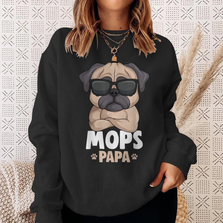 Mops Papa Lustiges Sweatshirt, Pug mit Sonnenbrillen für Hundeliebhaber Geschenke für Sie