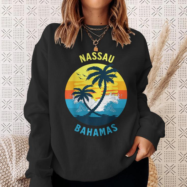 Nassau Bahamas Souvenir Sweatshirt Gifts for Her