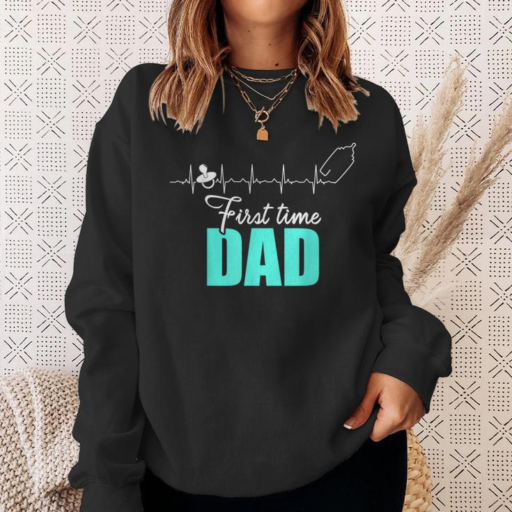 New First Time Dad To Be Heartbeat Daddy Sweatshirt Gifts for Her