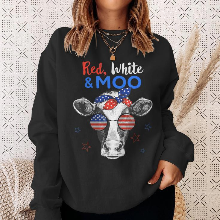Patriotic Cow Usa Flag 4Th Of July Red White And Moo Sweatshirt Gifts for Her