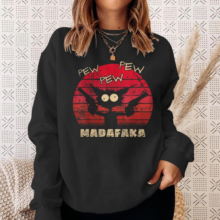 Pew Pew Madafaka Cat Crazy Cat Retro Peng Pistol Sweatshirt Geschenke für Sie