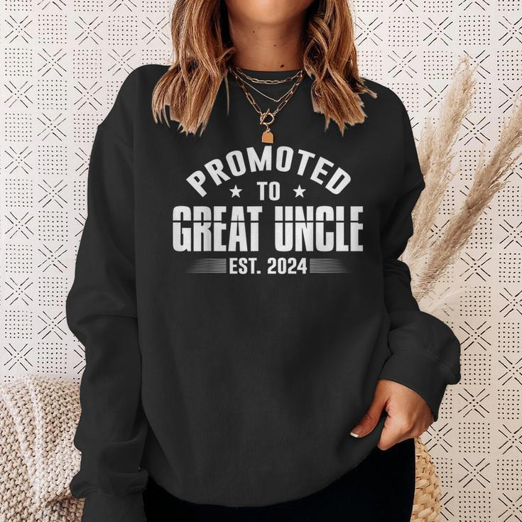 Promoted To Great Uncle 2024 Family Pregnancy Announcement Sweatshirt Gifts for Her