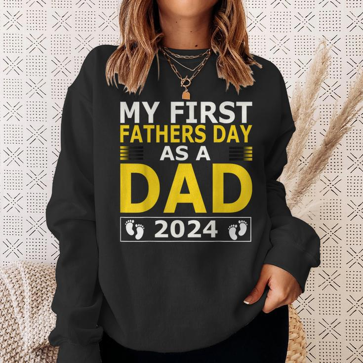 Proud Papa 1St Father’S Day 2024 & Grandpa Est 2024 Sweatshirt Gifts for Her