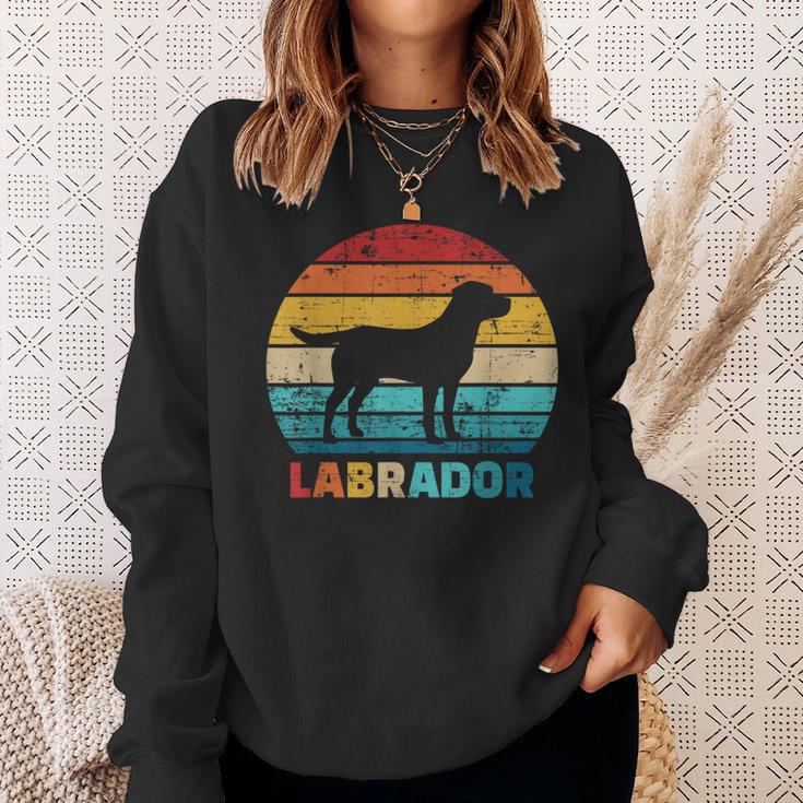 Retro Labrador Silhouette Sweatshirt im Sonnenuntergang Design Geschenke für Sie