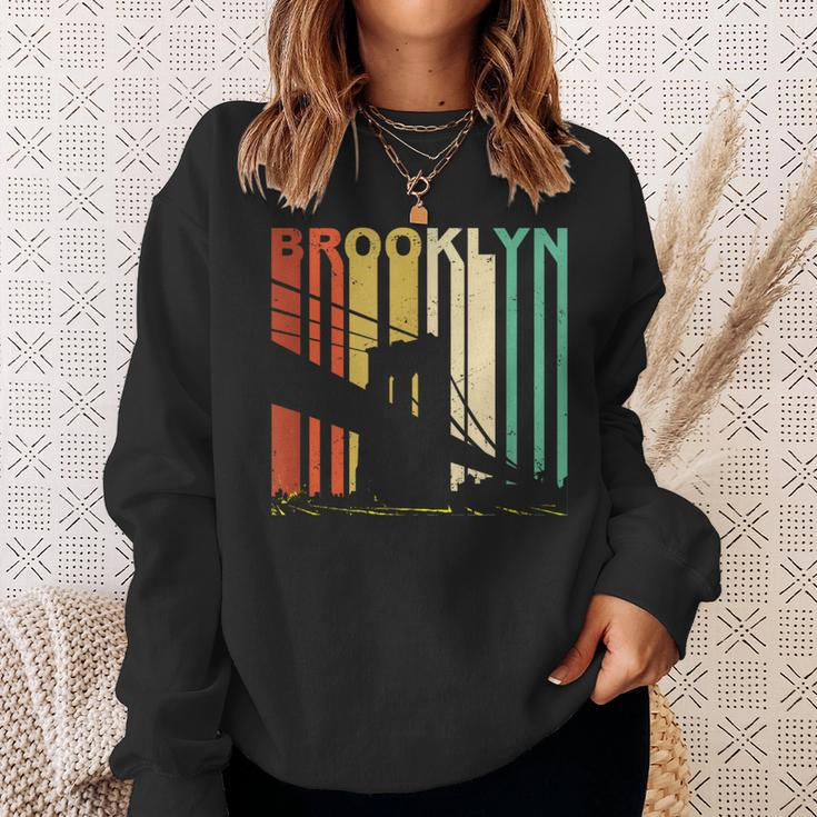 Retro New York Brooklyn Bridge Vintage City Skyline Nyc Ny Sweatshirt Gifts for Her