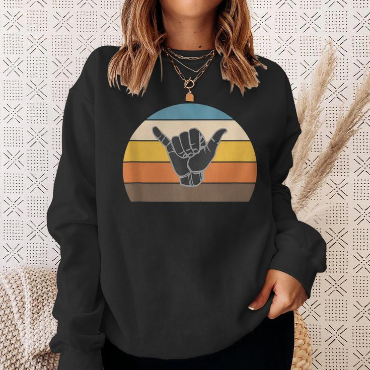 Retro Shaka Hand Surf Sign Cool Surfer Surfing Culture Sweatshirt Gifts for Her