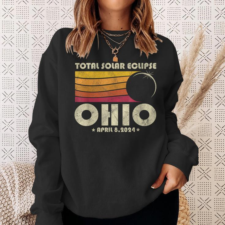 Retro Total Solar Eclipse 2024 Ohio Usa Totality Sweatshirt Gifts for Her