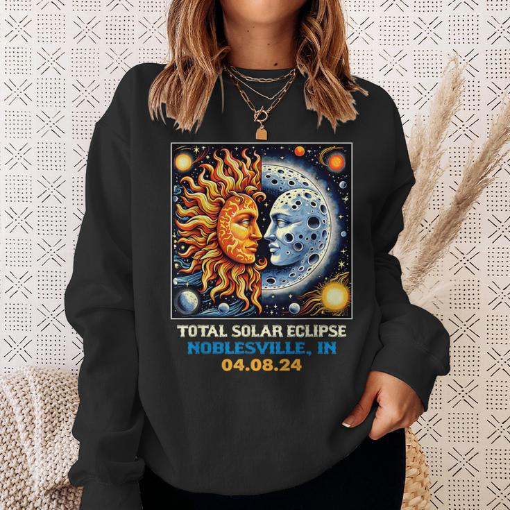 Retro Total Solar Eclipse Noblesville Indiana Sweatshirt Gifts for Her