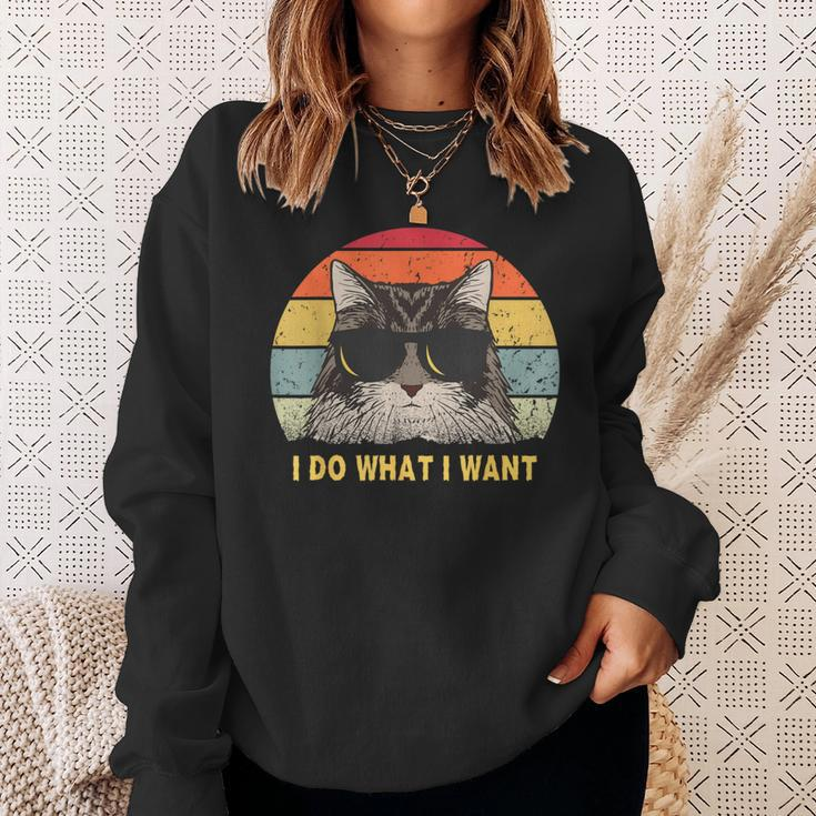 Retro I Do What I Want Cat Vintage Cat Lover Sweatshirt Gifts for Her