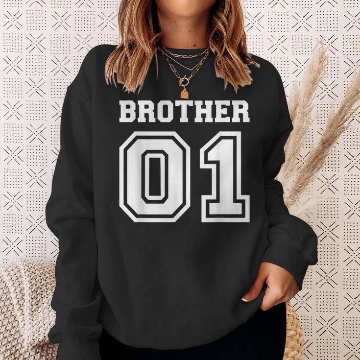 Schwarzes Sweatshirt Brother 01, Sportliches Design für Brüder Geschenke für Sie