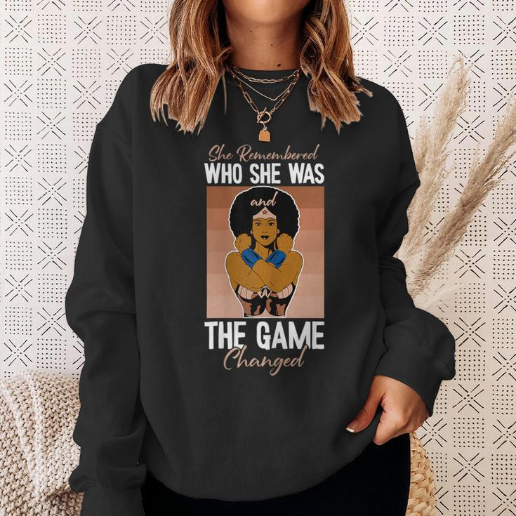 She Remembered Who She Was Black History Month Blm Melanin Sweatshirt Gifts for Her
