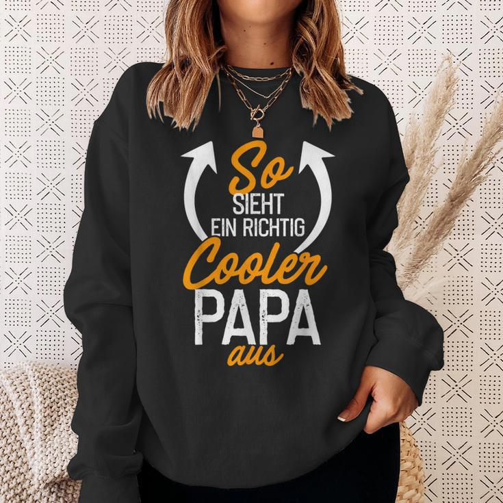 So Sieht Ein Cooler Papa Aus Slogan Sweatshirt zum Vatertag, Schwarz S Geschenke für Sie