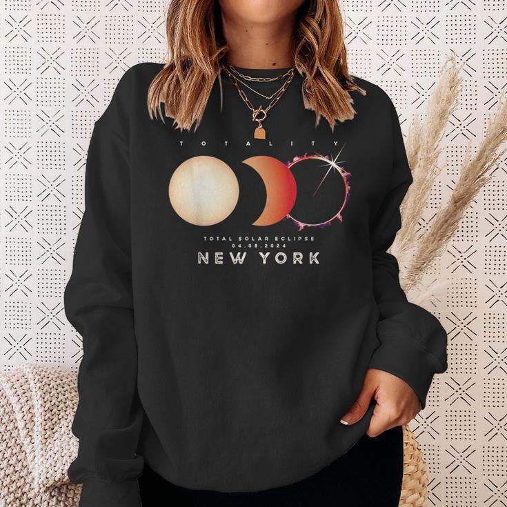 Solar Eclipse 2024 New York Total Eclipse American Graphic Sweatshirt Gifts for Her