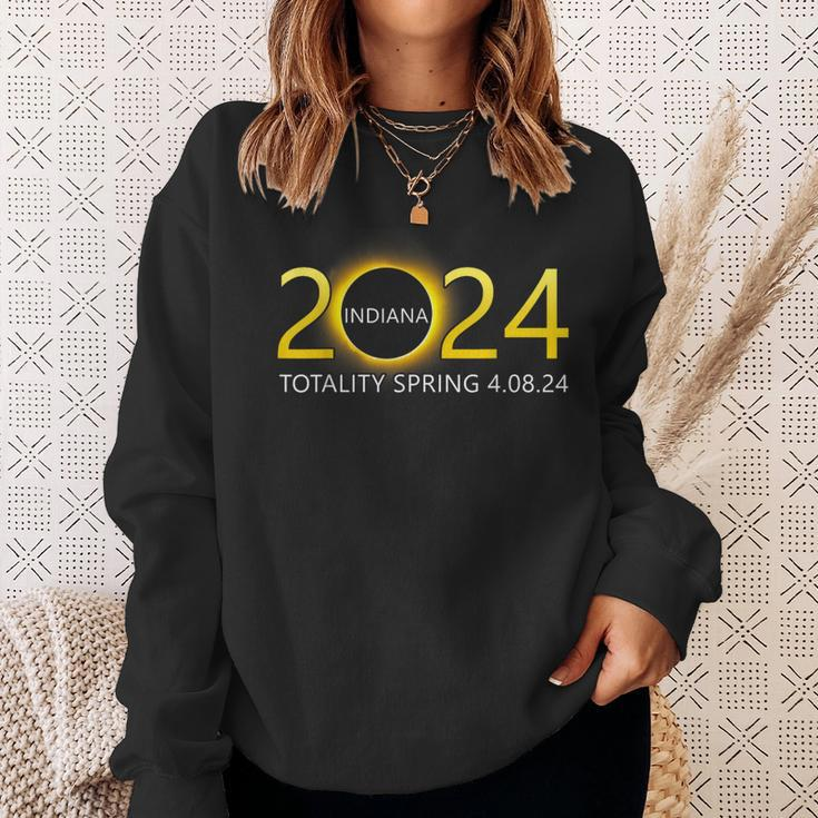 Solar Eclipse 2024 Party Indiana Totality Total Usa Map Sweatshirt Gifts for Her