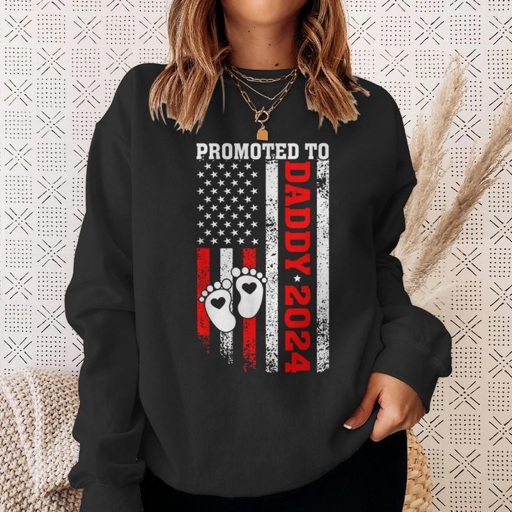Soon To Be Dad First Time Daddy Promoted To Daddy 2024 Flag Sweatshirt Gifts for Her