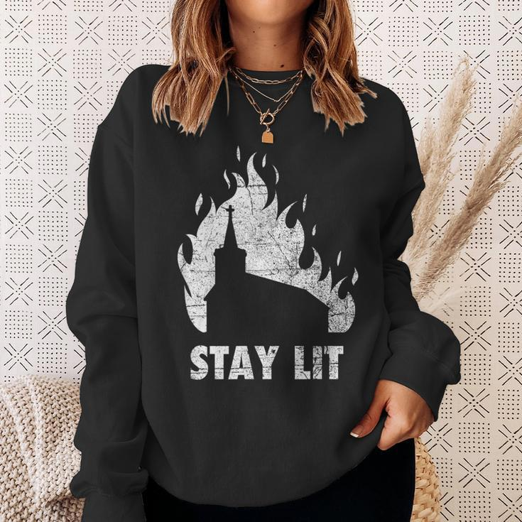 Stay Lit Burning Church Witchcraft Okult Grunge Satanic Sweatshirt Geschenke für Sie