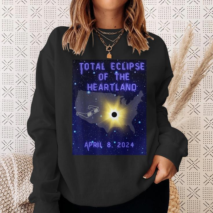 Total Eclipse Of The Heartland Total Solar Eclipse 2024 Sweatshirt Gifts for Her