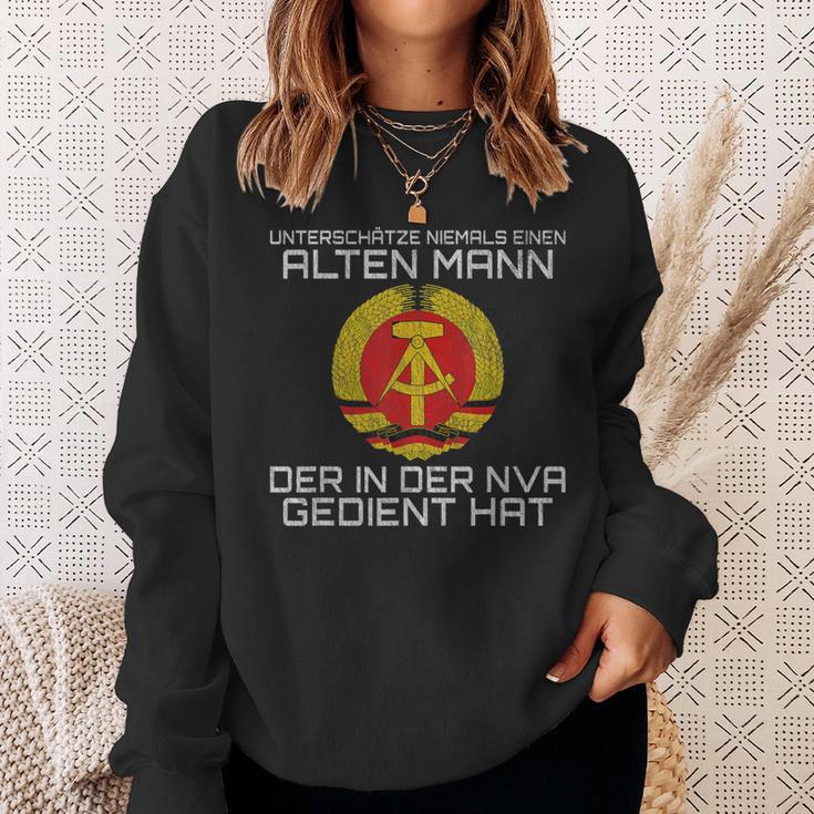 Underschatz Nie Einen Old Mann Der In Der Nva Gedient Hat In Sweatshirt Geschenke für Sie