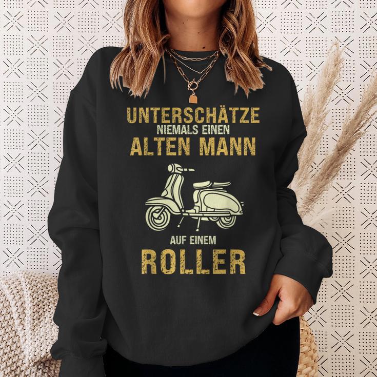 Underschätze Niemal Alten Mann Scooter Grandpa Dad S Sweatshirt Geschenke für Sie