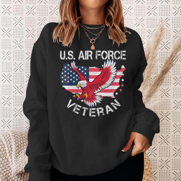 Us Air Force Veteran A Fine Man And Patriot For Veterans Sweatshirt Gifts for Her