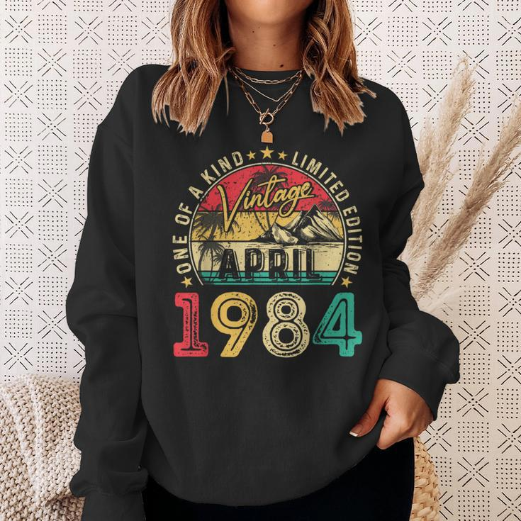 Vintage 40Th Birthday April 1984 40 Year Old Women Sweatshirt Gifts for Her