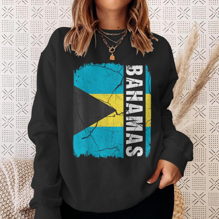 Vintage Bahamian Flag Bahamas Pride Roots Heritage Sweatshirt Gifts for Her