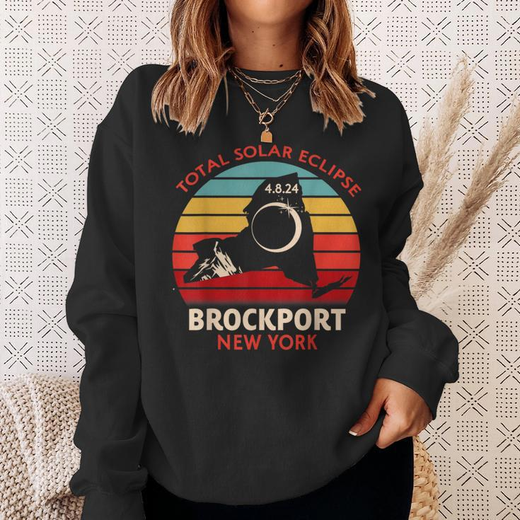 Vintage Brockport New York Total Solar Eclipse 2024 Sweatshirt Gifts for Her