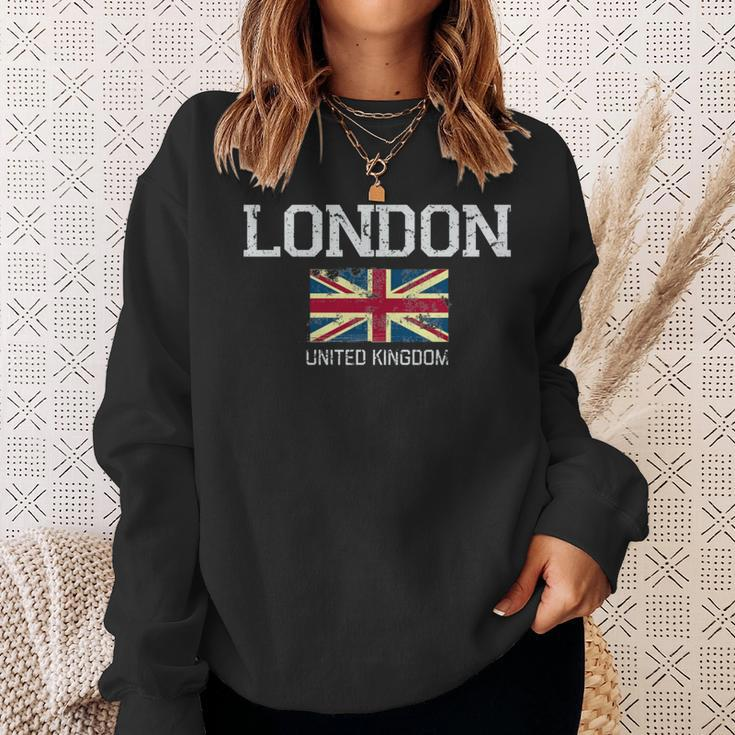 Vintage London England United Kingdom Souvenir Sweatshirt Gifts for Her