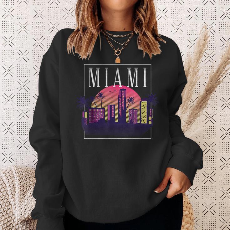 Vintage Miami Florida Cityscape Retro Graphic Sweatshirt Gifts for Her