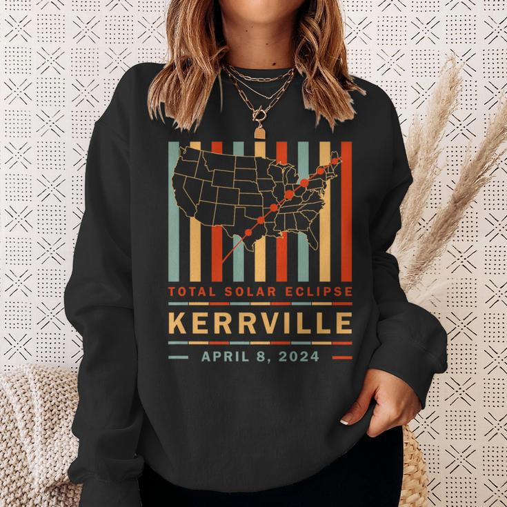 Vintage Total Solar Eclipse 2024 Kerrville Sweatshirt Gifts for Her