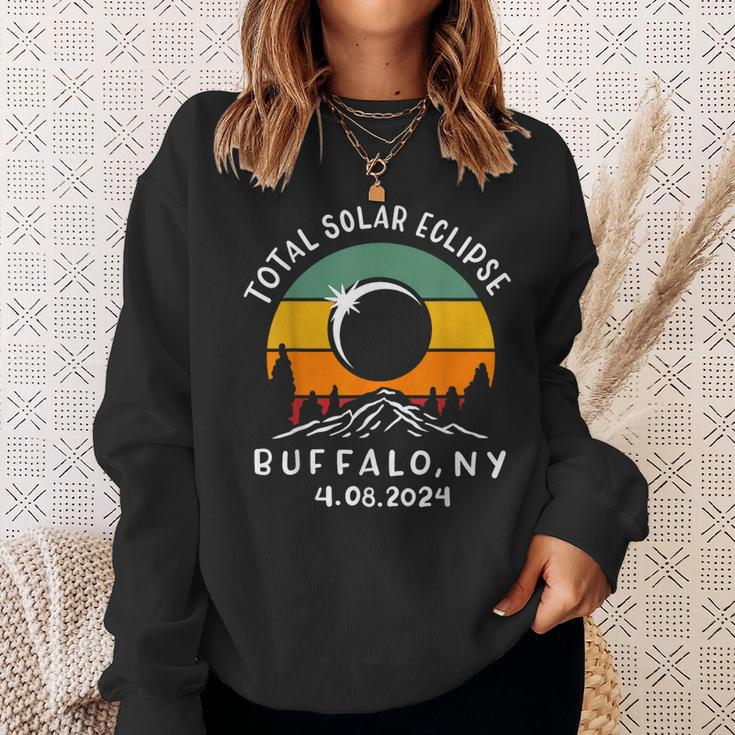 Vintage Total Solar Eclipse Usa Buffalo New York 4082024 Sweatshirt Gifts for Her