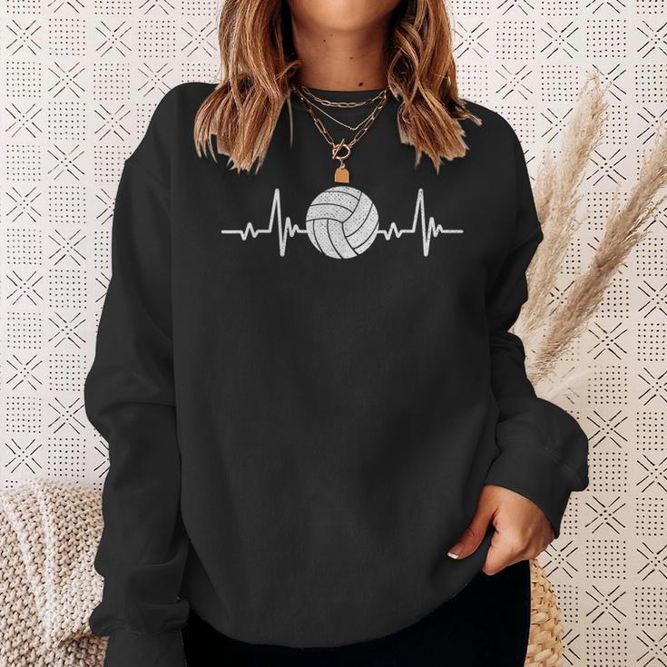 Volleyball Lover Heartbeat Vintage Retro Volleyball Player Sweatshirt Gifts for Her